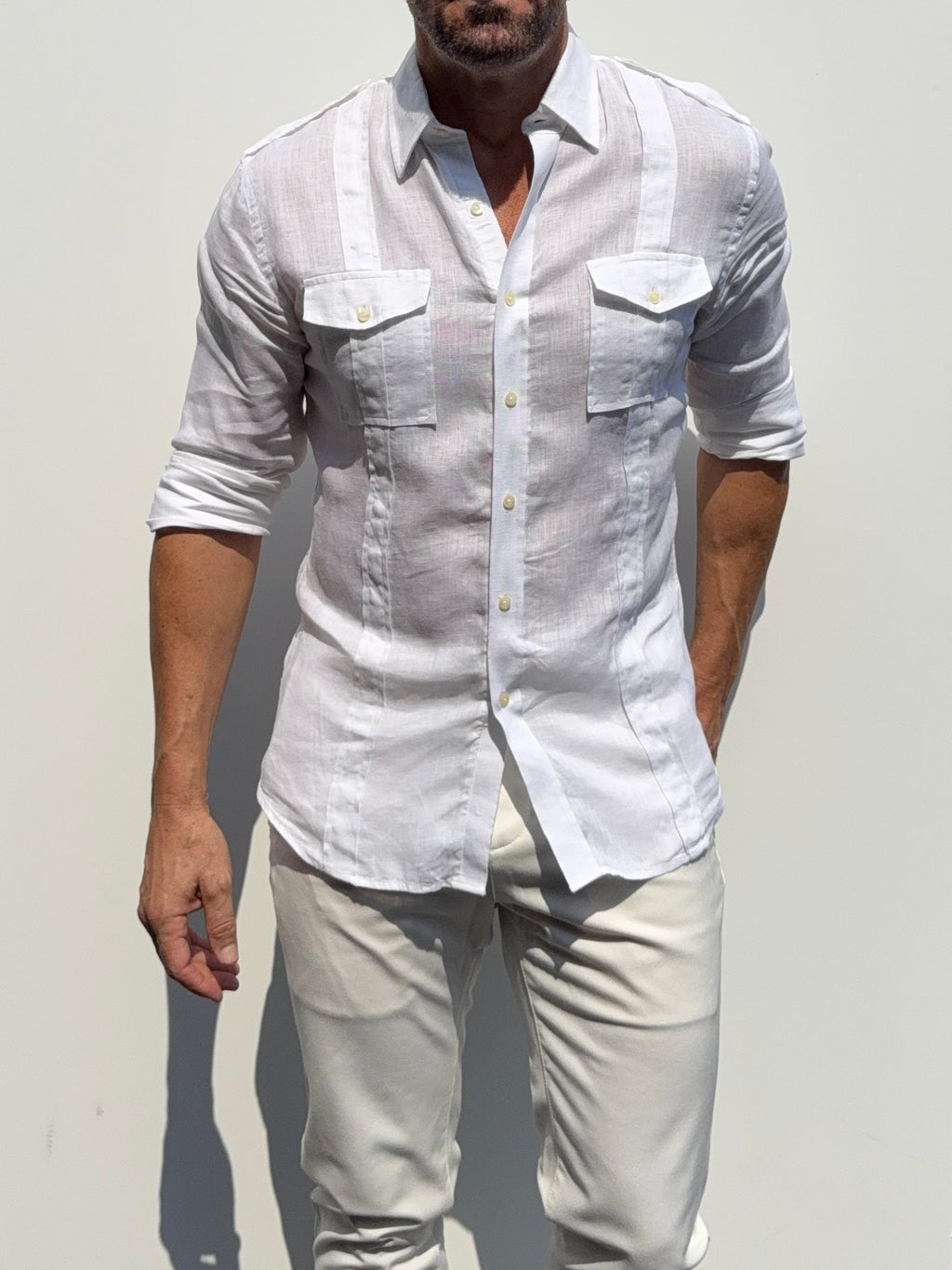 The Raider Shirt in Linen - White