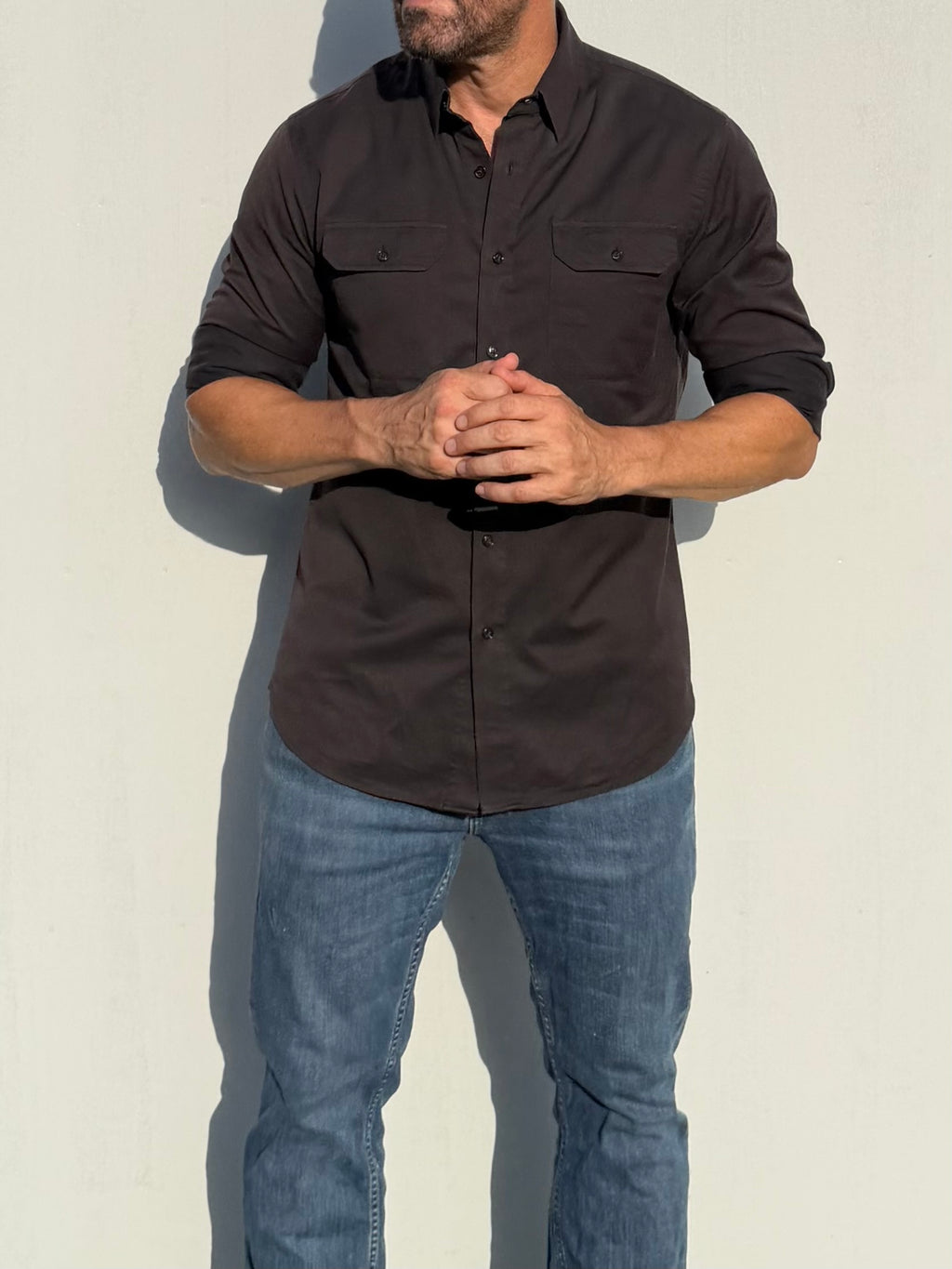 The Utility Shirt in Twill - Brown