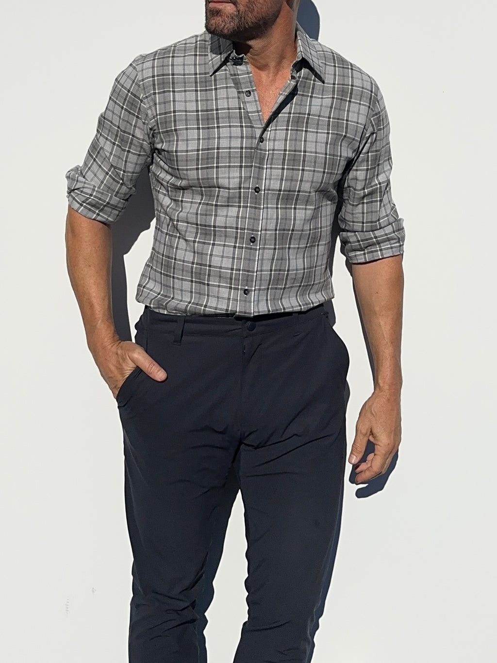 No-Pocket Plaid Flannel - Light Gray