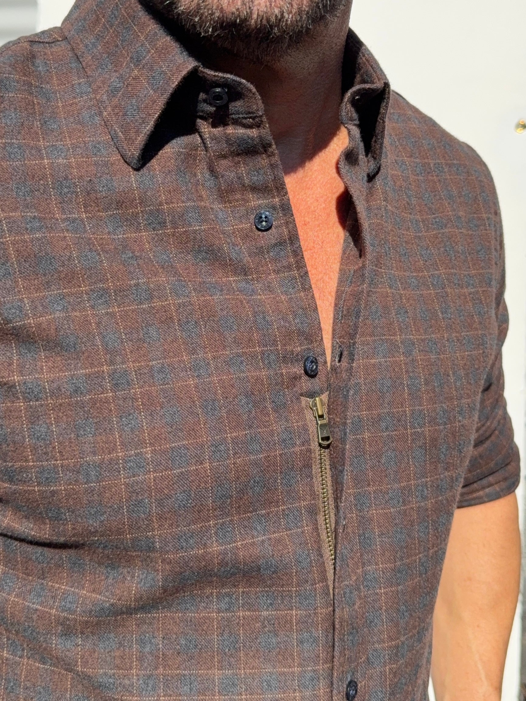 No-Pocket Robust Plaid Flannel - Brown & Black Plaid