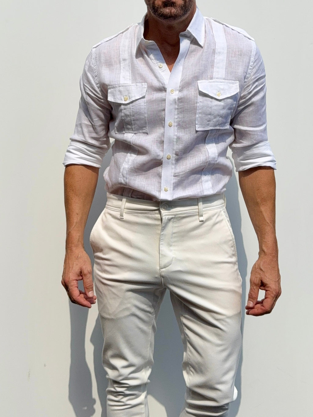 The Raider Shirt in Linen - White
