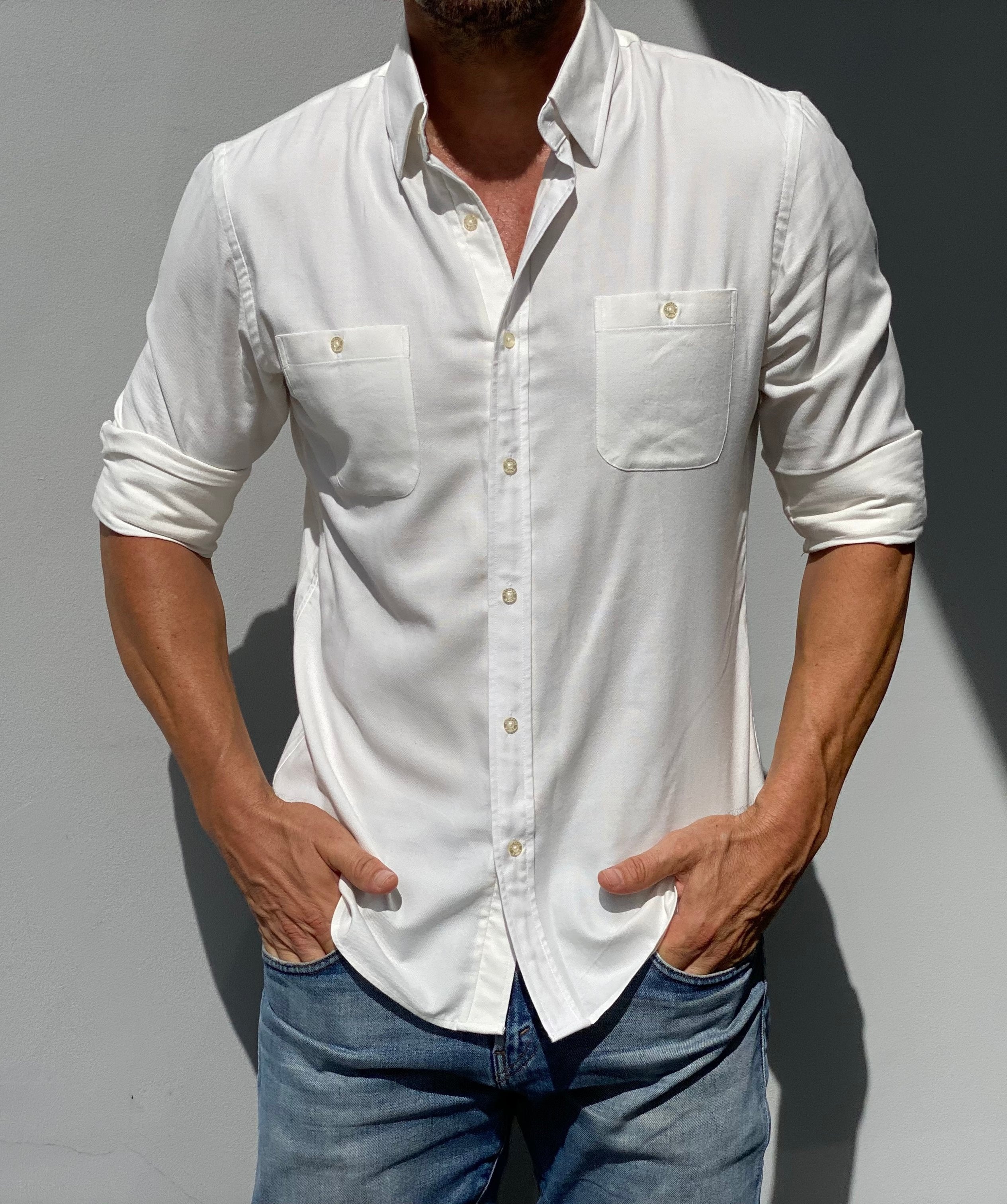 Two-Pocket Organic Oxford in Ivory