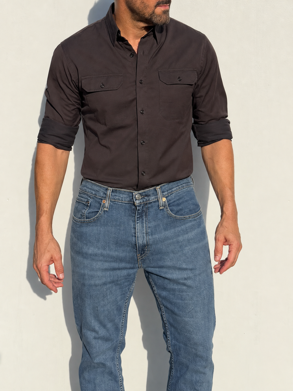 The Utility Shirt in Twill - Brown