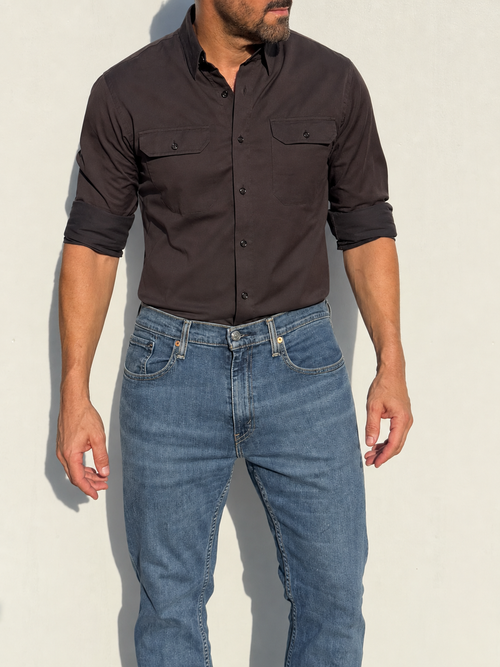 The Utility Shirt in Twill - Brown