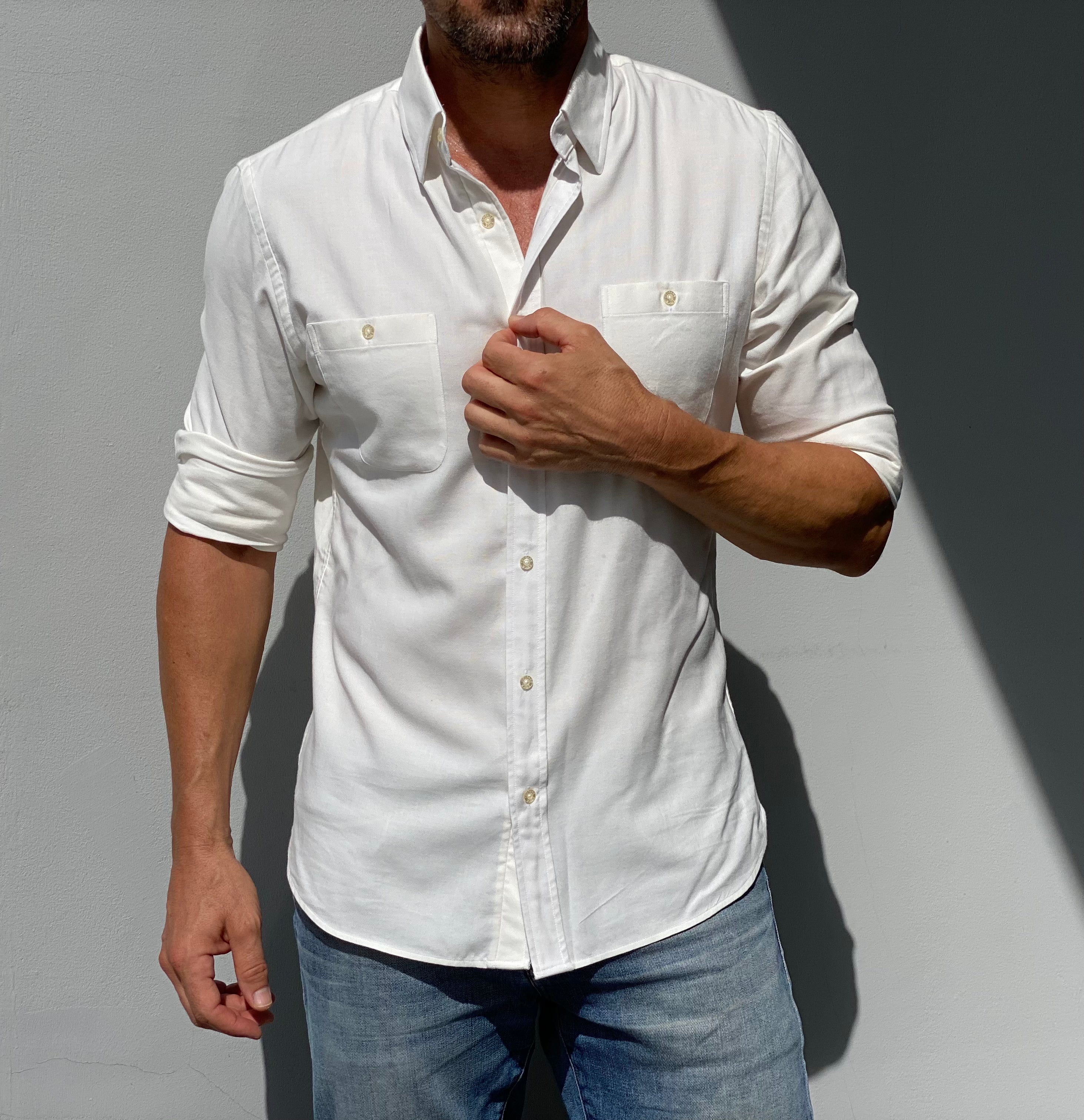 Two-Pocket Organic Oxford in Ivory